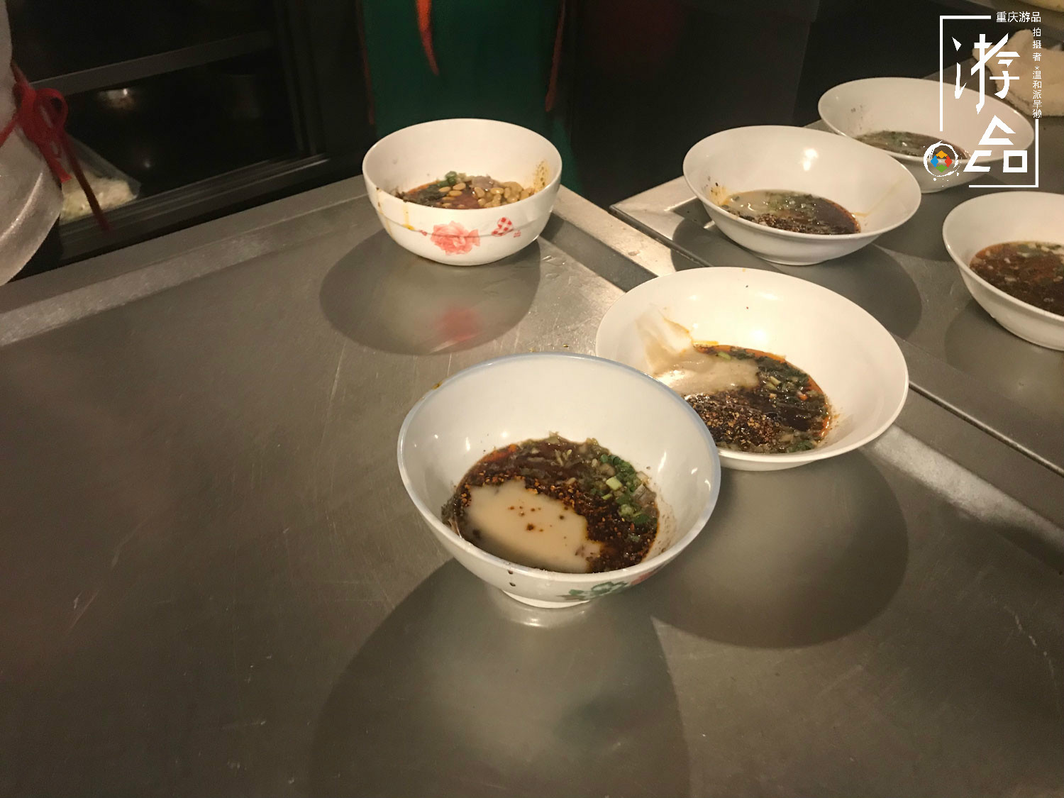 重庆江北的难吃老字号？脏乱差的聚园面馆，为何受人追捧？