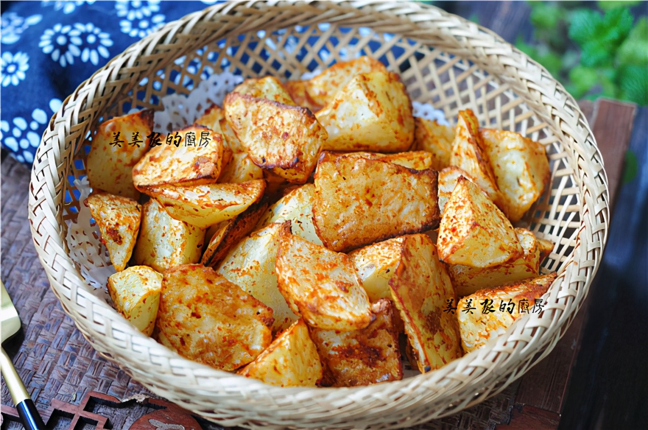 不炒不燉不油炸，土豆切成小丁，上桌就是大硬菜！ 好吃又解饞