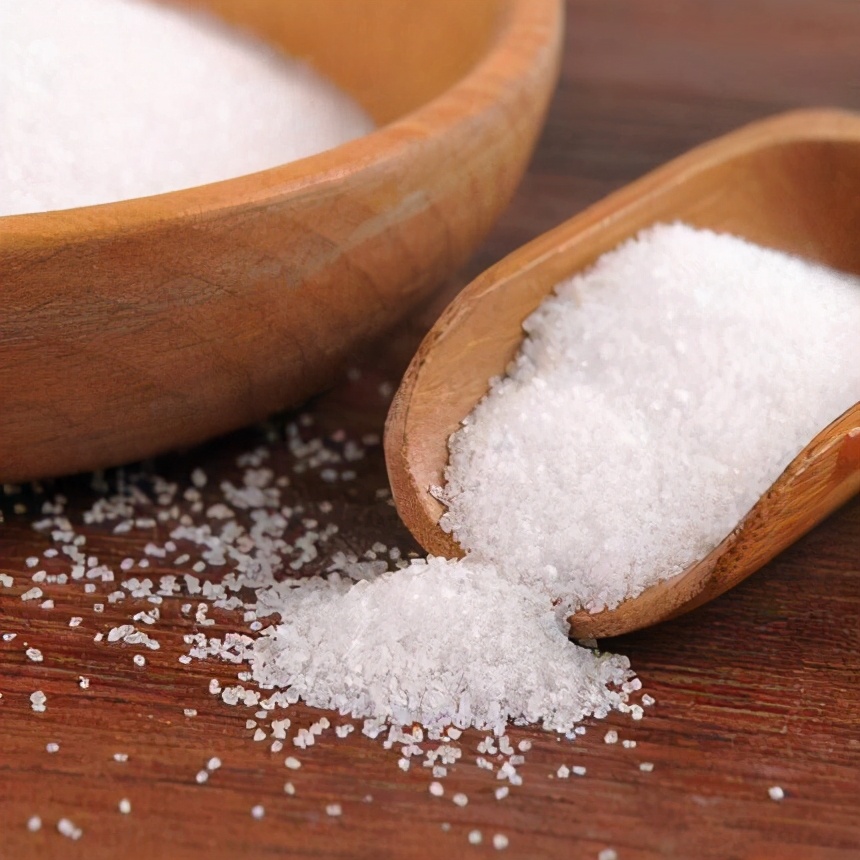 如果把一斤盐放进一斤水，最终的结果一定是两斤么？
