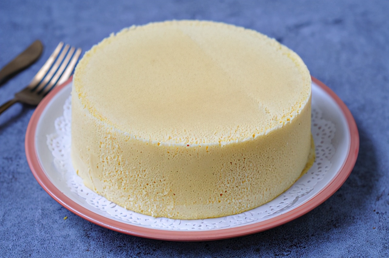 做蛋糕，我從不用麵粉，這樣做，隨意攪拌不起筋，好吃不長肉