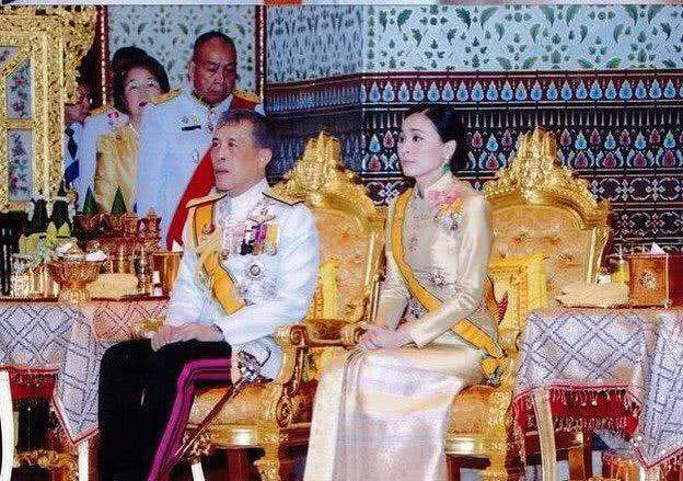 被泰国王室免去“王妃”头衔的西拉米，如今现