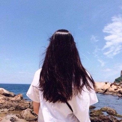 祝自己生日简单一句话 生日低调发朋友圈图片