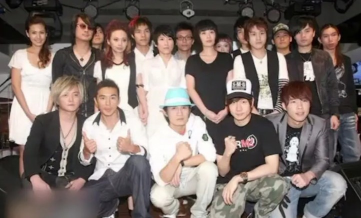 小泡芙的爸爸！ 這位周杰倫的"原始股"朋友，因為寵妻愛娃火了