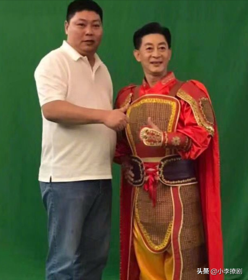 从“全民追捧”到“跌落神坛”，62岁的六小龄童做了哪些荒唐事？