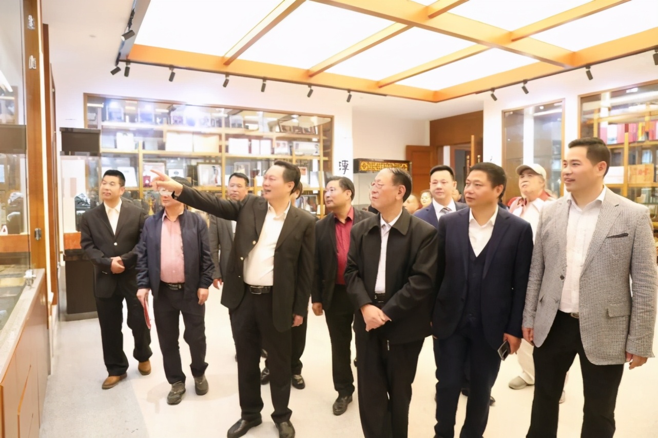 中华姓氏文化书法展暨荣誉文化博览园开园仪式在江西抚州隆重召开
