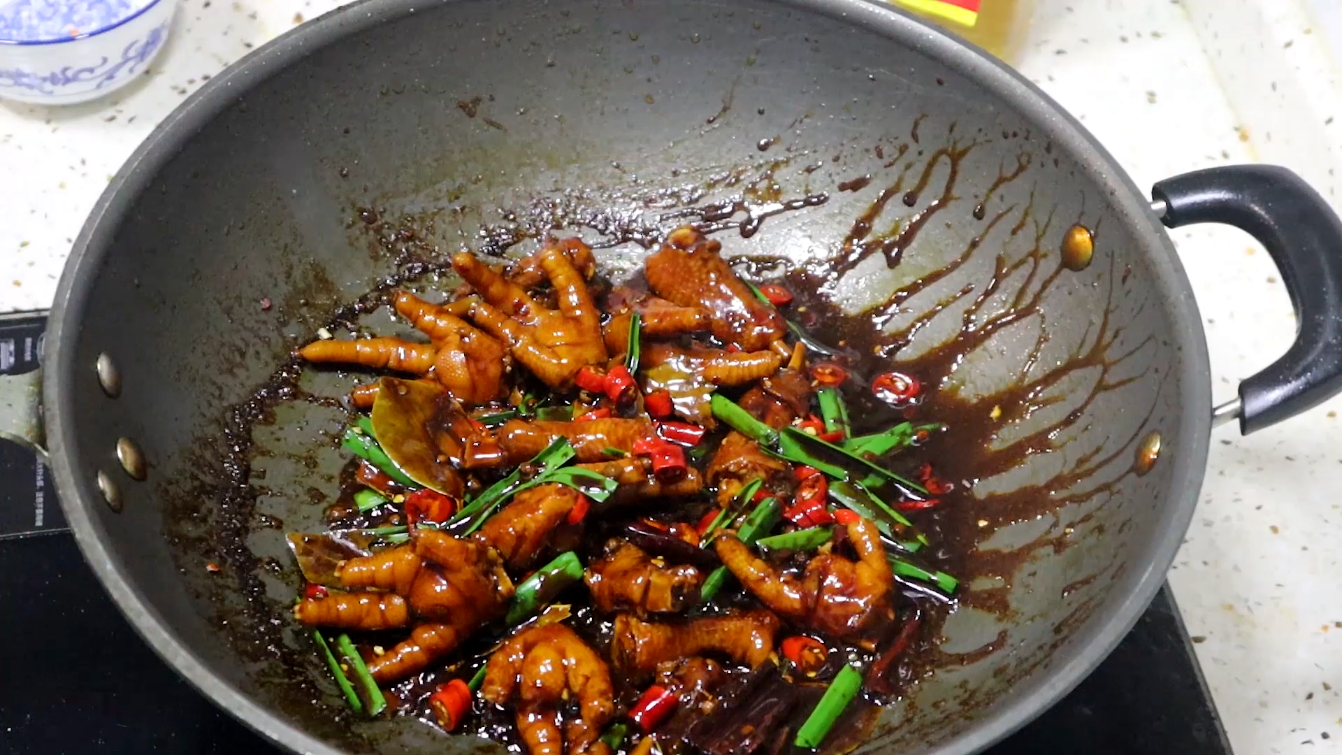 做香辣滷雞爪原來這麼簡單，好吃解饞，下酒又下飯，上桌就被搶光