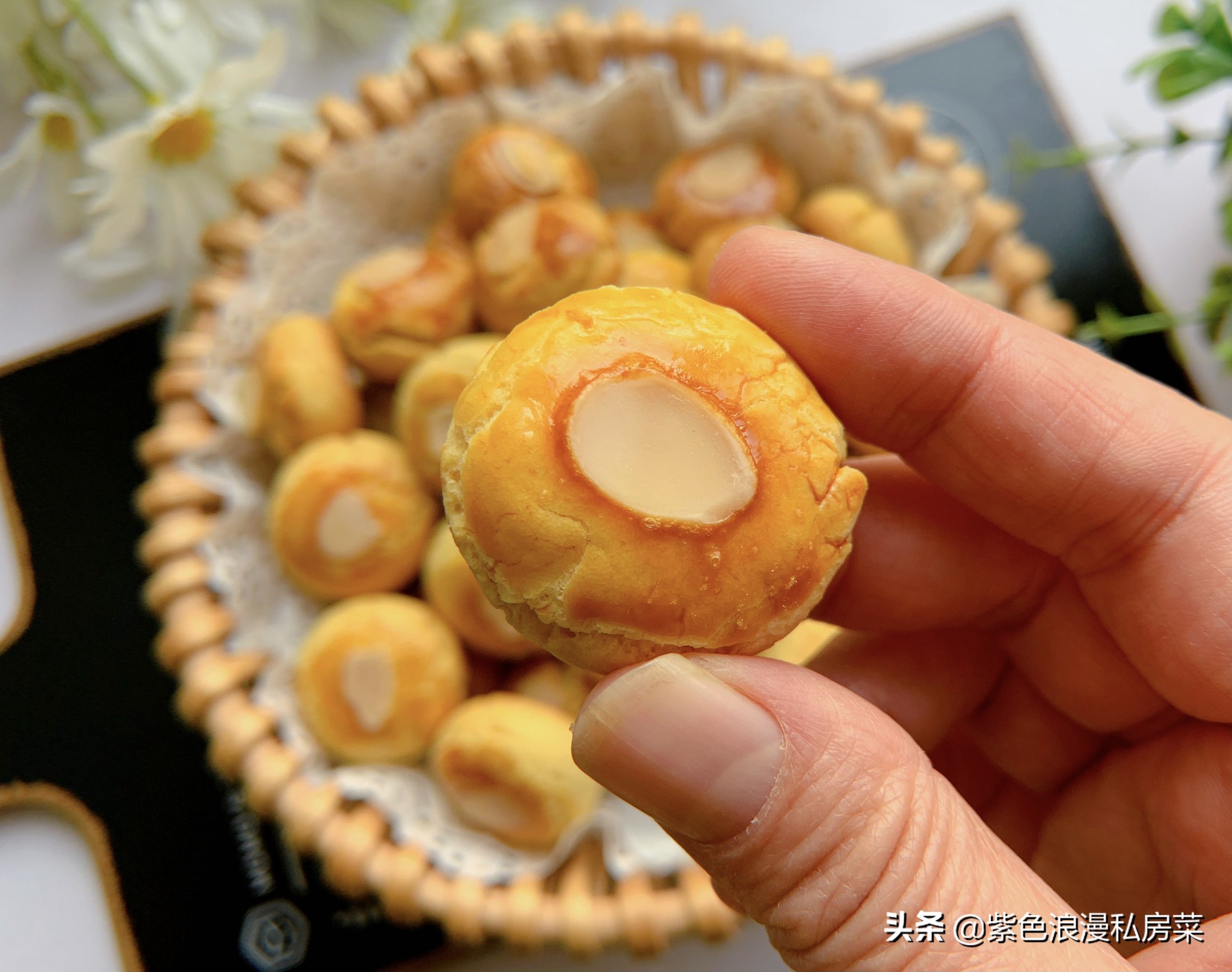 簡單易做的小甜品，奶香濃郁，一口一個酥到掉渣，新手看完就會