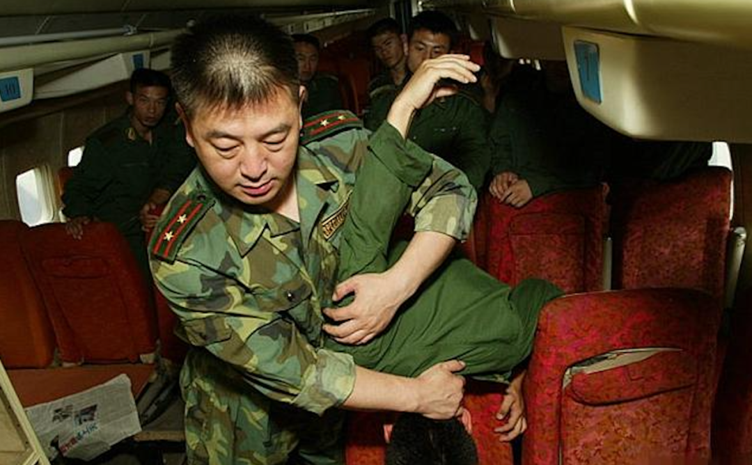 人物警营散打王杜振高过桥摔绝活苦练七年