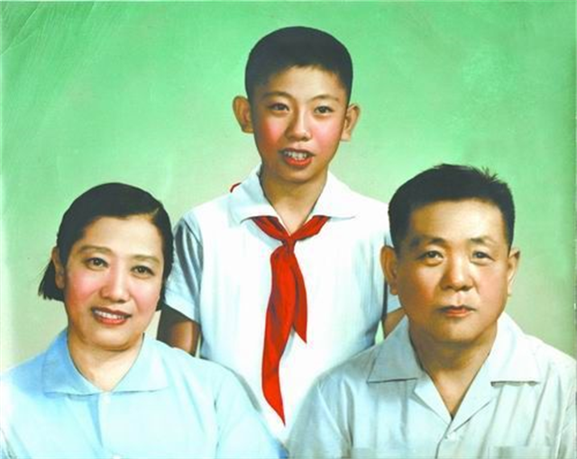 两弹元勋彭桓武：不会洗衣做饭，43岁才结婚，80岁捐赠一百万奖金