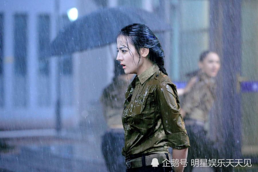 雨戏暴露真实颜值的爱豆？热巴 鞠婧 郑爽都还好，看到他：心动了