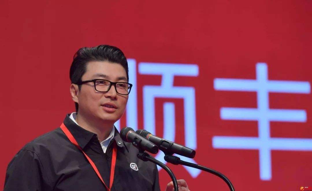 高中毕业，顺丰创始人花5亿为员工提升学历，为了什么？