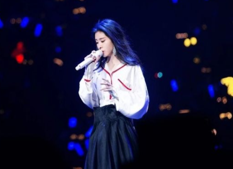 只有我一个人觉得，张碧晨这样子的女人，很恐怖吗？