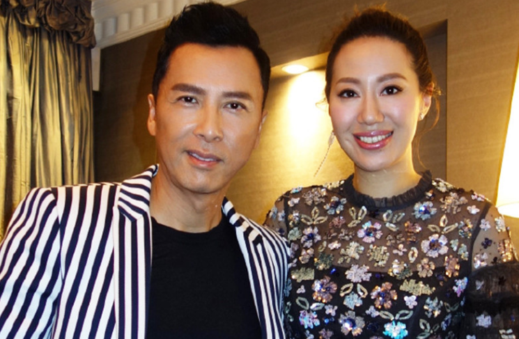 甄子丹14岁儿子近照曝光！打扮潮流皮肤超白，姐姐穿短裤秀长腿