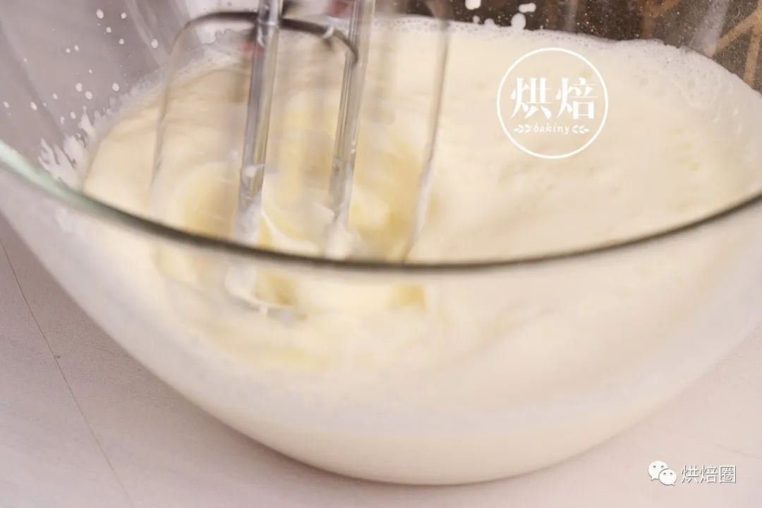 家里小孩最喜欢的酸奶蛋糕砖 夏天吃一点都不腻 冰冰凉 超过瘾