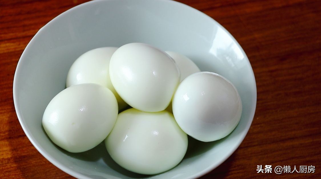 過年吃點不一樣的，用可樂雞翅的做法做雞蛋，酥酥的表皮，超好吃