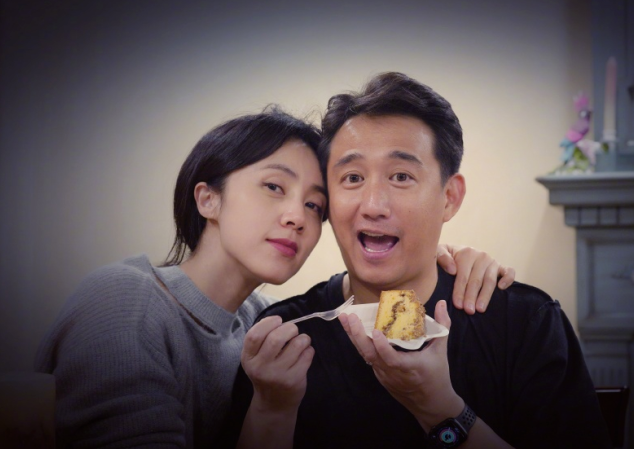 黄磊庆祝“神兽归笼”，女儿奴老爸罕见耐心告急，发文超激动