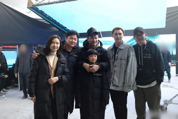 众当红明星网上激动追星刘德华，李易峰直接探