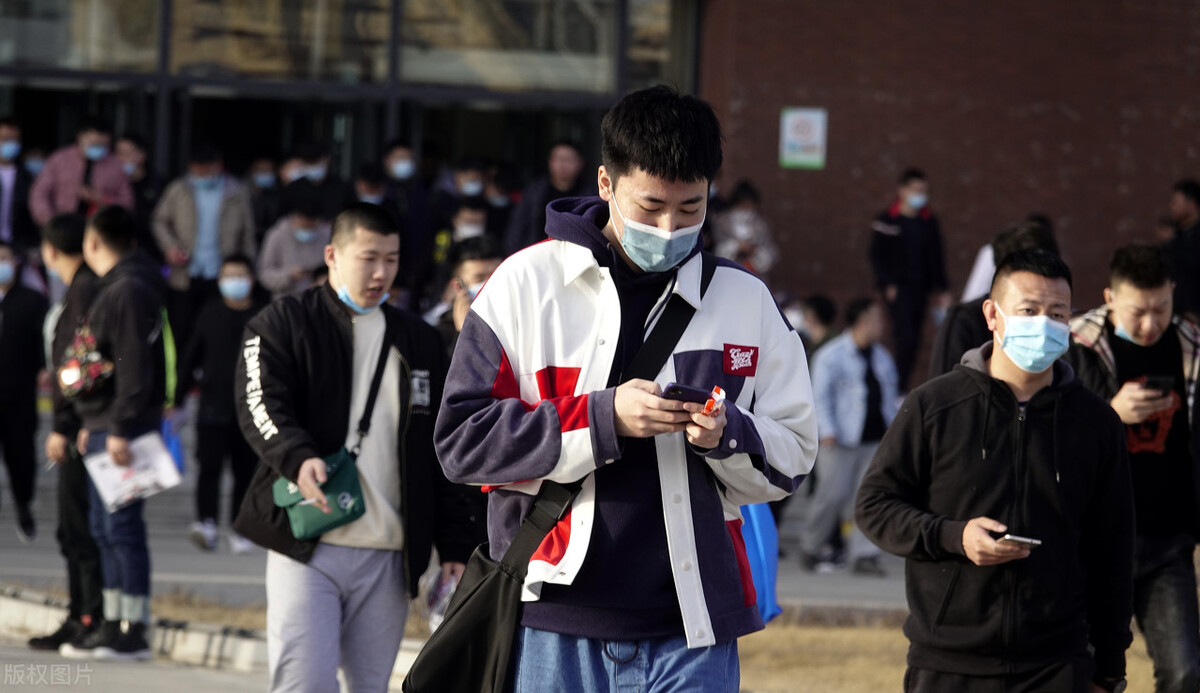 考公务员，研究生比本科生更有优势？听听过来人怎么说