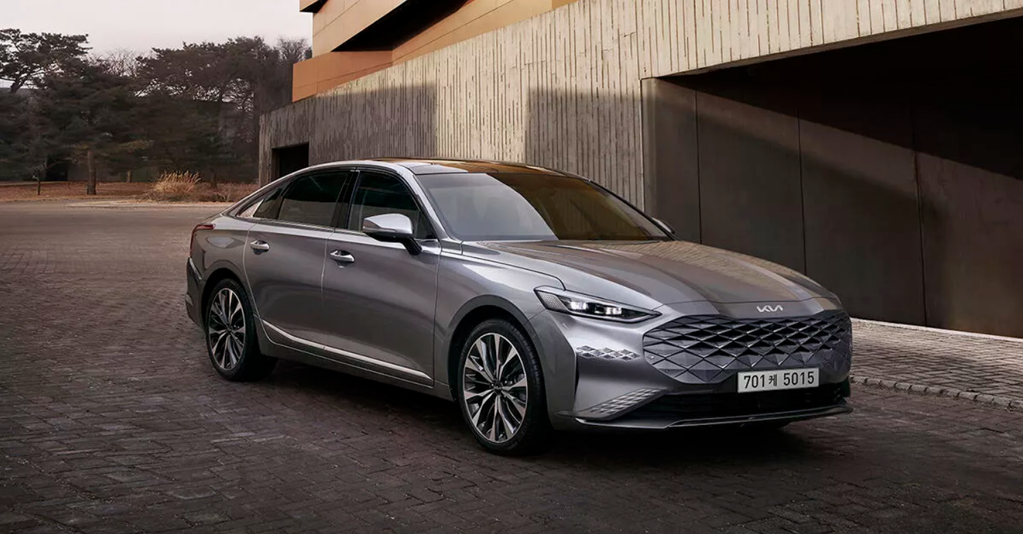 起亚k8是换标后的大作 五米车长仅卖3系的价钱 资讯咖