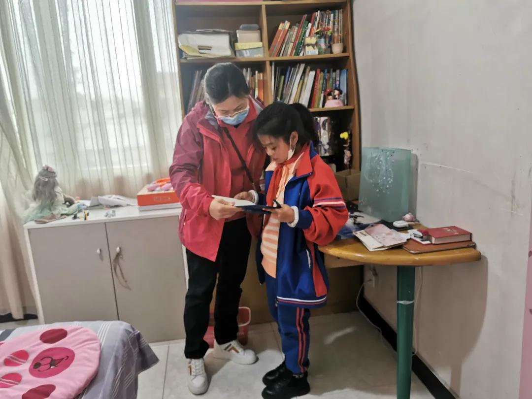 春日融融家访日 真情传递暖人心——双流区金桥小学入户家访活动