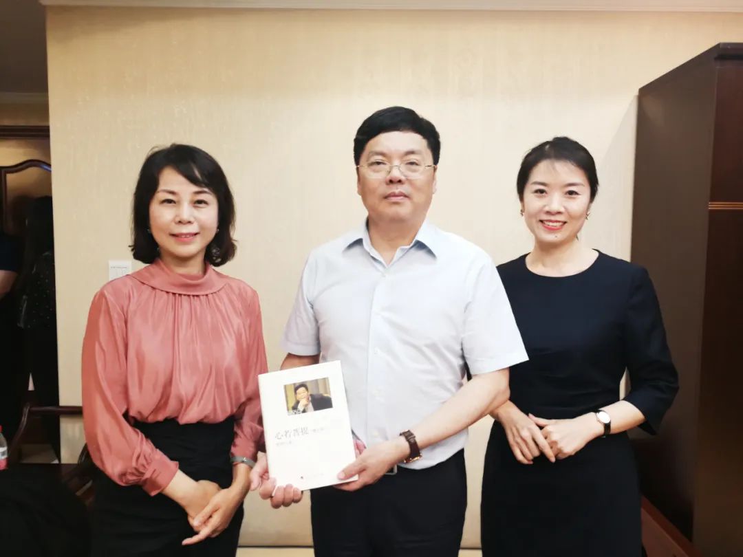 说个好苏州——杜军妮、王晓颖赴苏州看望王惠忠主席