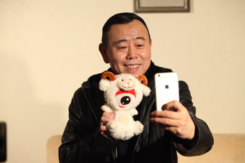 苦心经营了多年的“老艺人”人设崩塌，潘长江该何去何从？