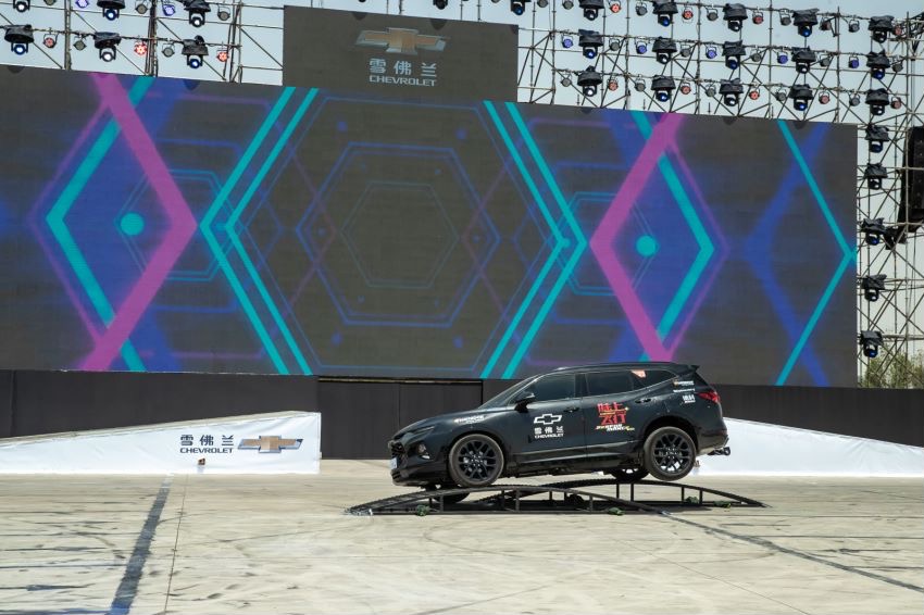 真正的速度与激情！雪佛兰SUV陆上飞行秀石家庄激情上演