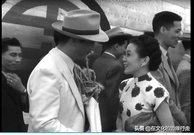 《一江春水向东流》里主角大都纪实表演，而配