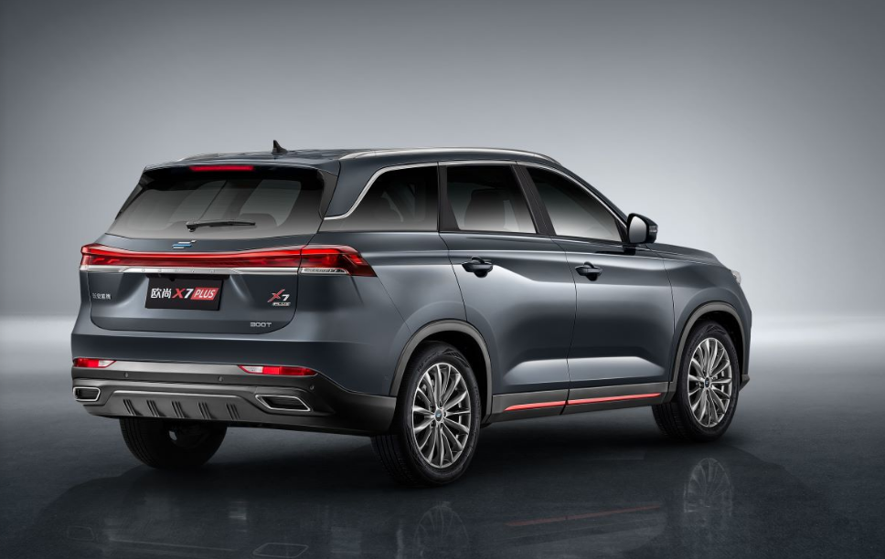 不只是加了个后缀那么简单，长安欧尚X7PLUS空间、动力都上去了