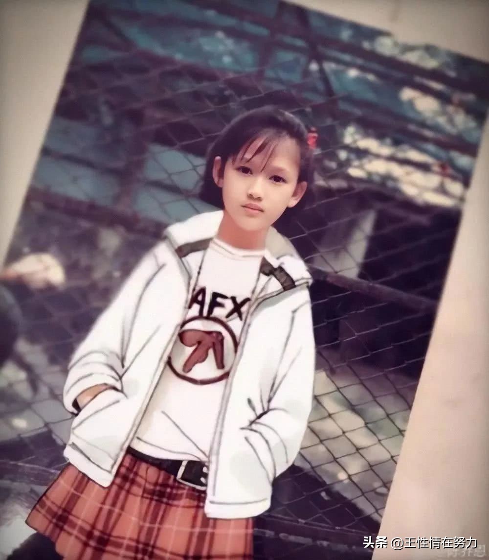 让人意想不到的明星旧照，郑钧年轻时堪比元彬，巩俐婚礼大咖云集