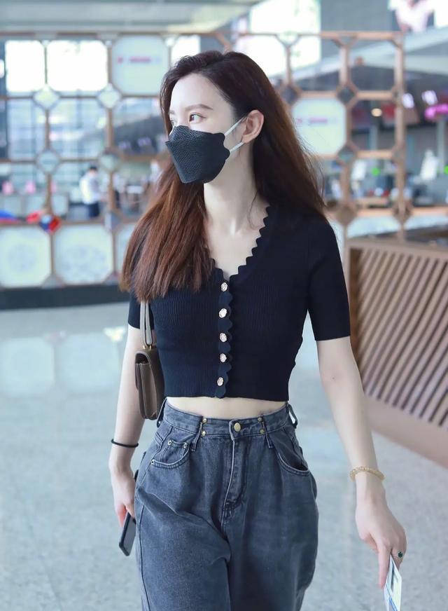 张萌