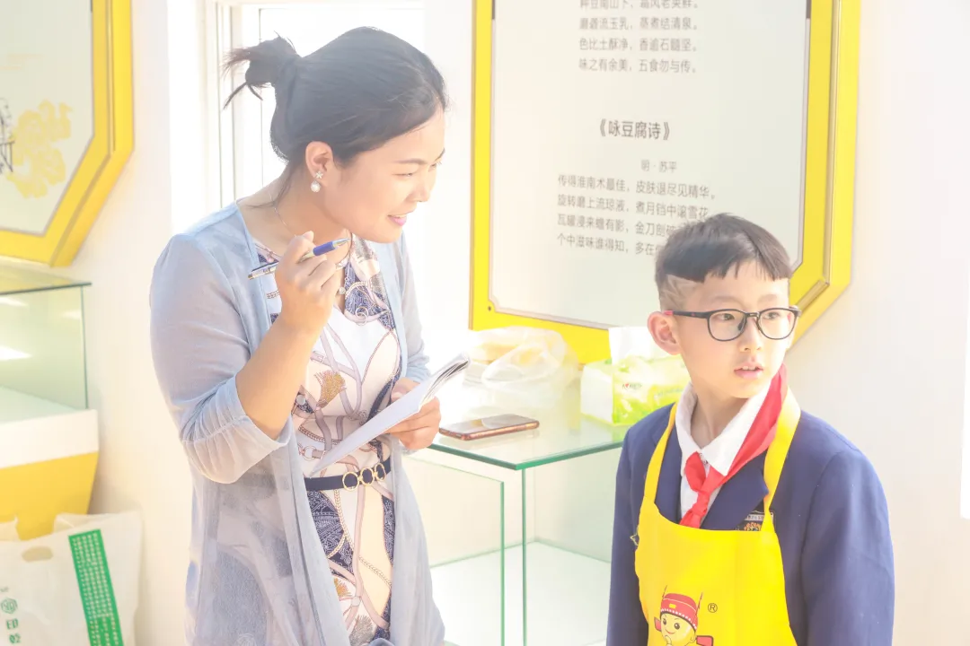 劳动初体验，品味豆腐香，记“惠济区实验小学”相约“豆状元”