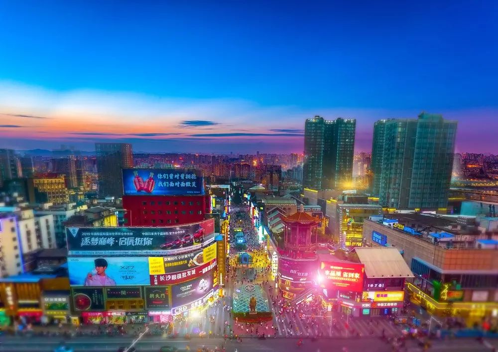 夏季有礼&middot;秋天有韵｜最美夜购示范系列投票火热进行中