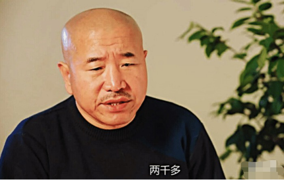 终究还是因为钱？王小利拍《乡爱》12年零片酬？儿子为父亲鸣不平