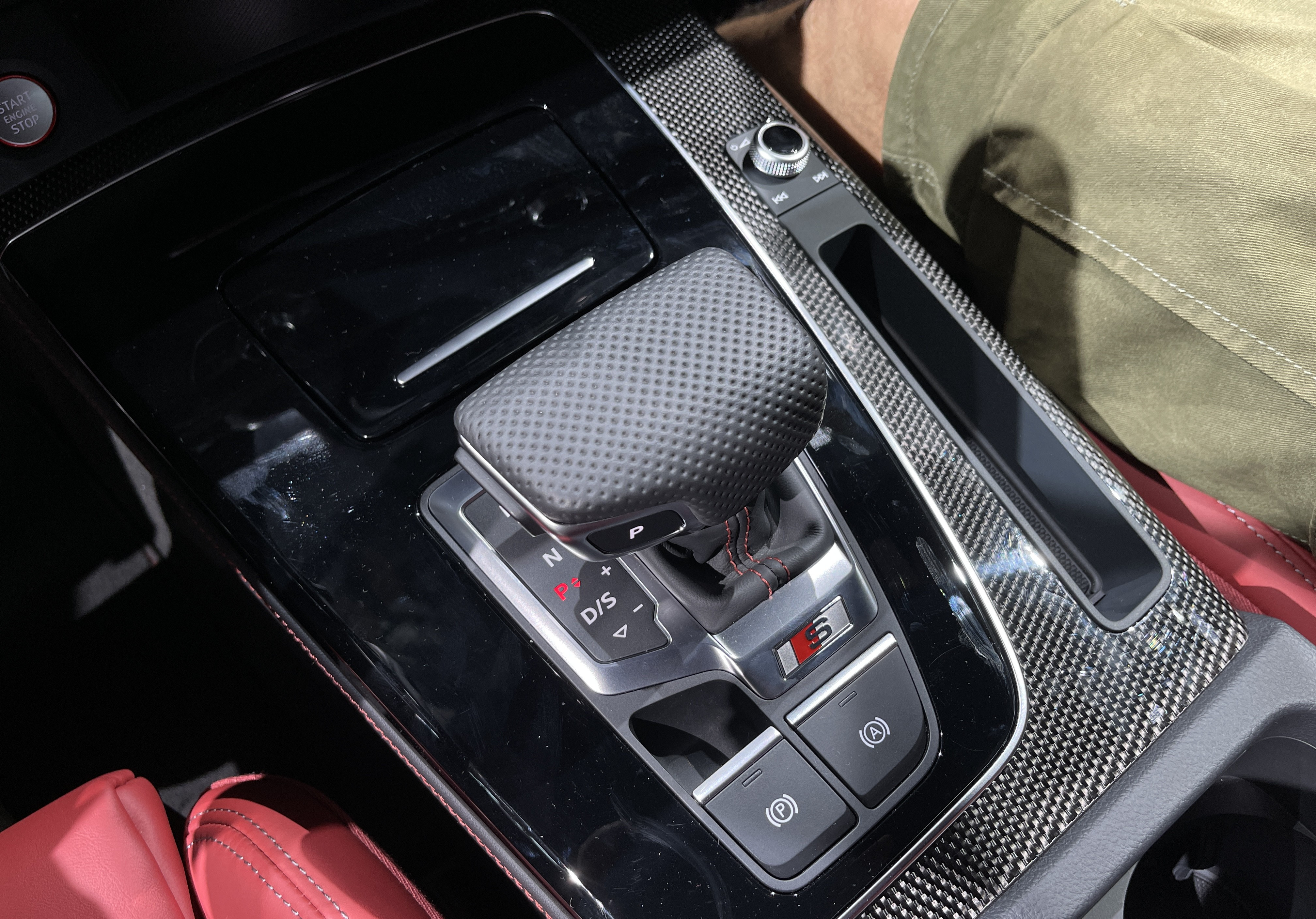 正宗quattro全时四驱+3.0T动力,新款奥迪SQ5上市,售63.28万元