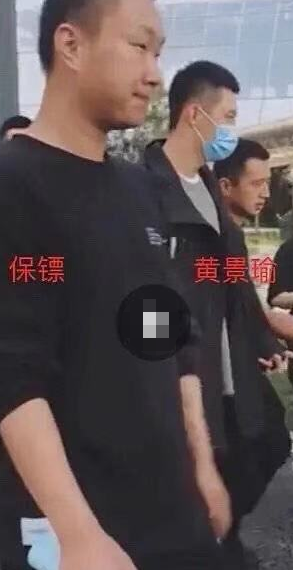 迪丽热巴再传绯闻！剧组私用车现身黄景瑜酒店，巧合被扒不止一次