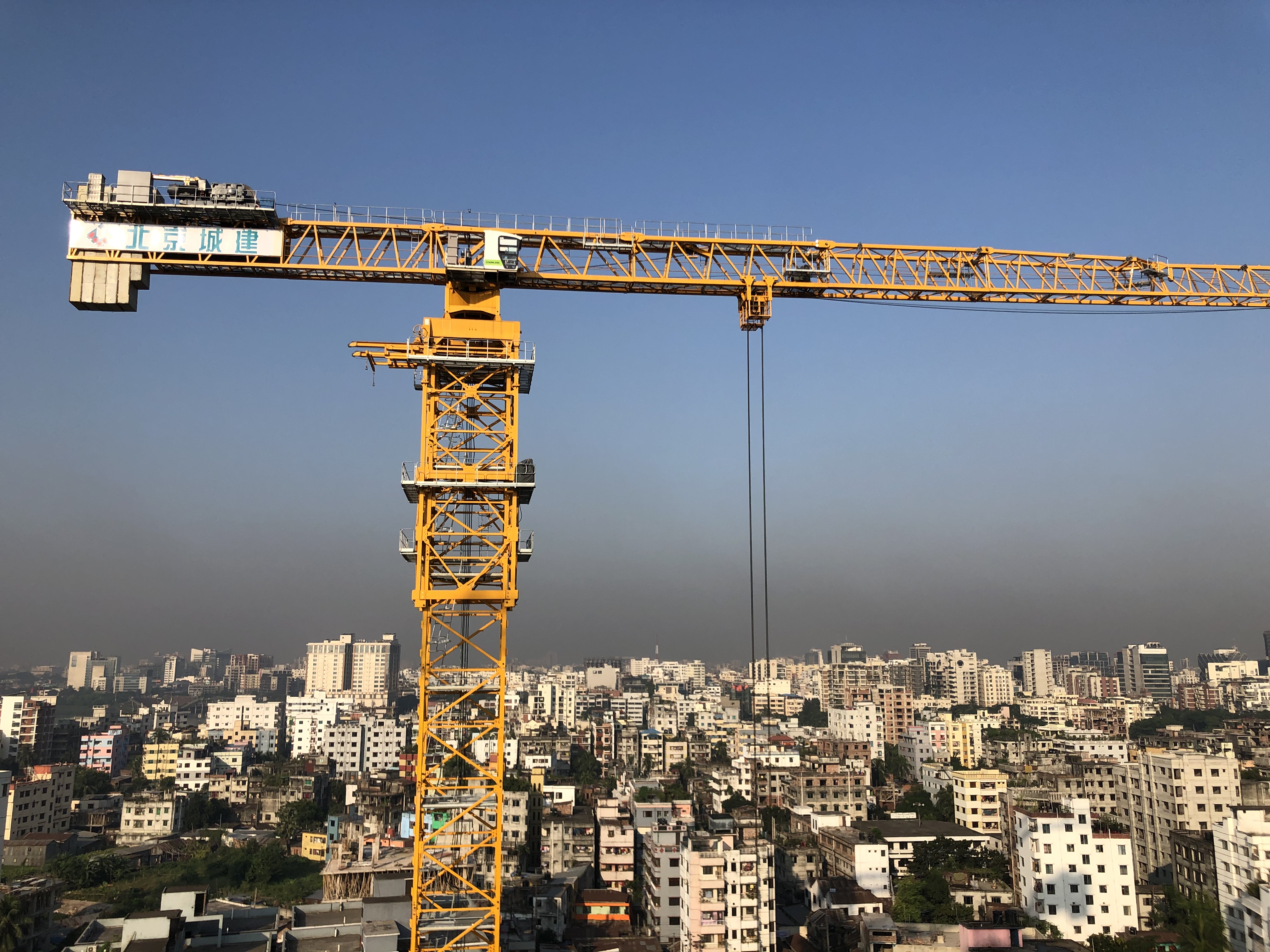 “一带一路”中国力量！南宫·NG28重科“金牌”塔机助建孟加拉地标建筑