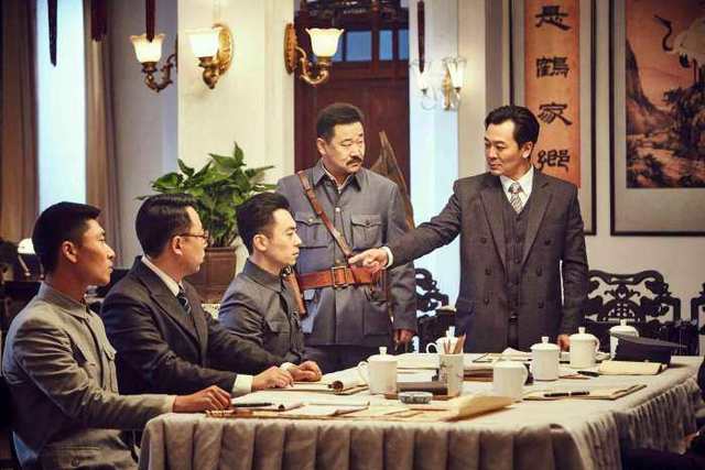 原是孙中山贴身保镖，成为我军军委主席，后来