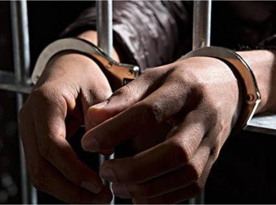 男子多次受同乡帮助反生恨意，持刀杀害同乡一家四口，2004年新乡灭门案纪实