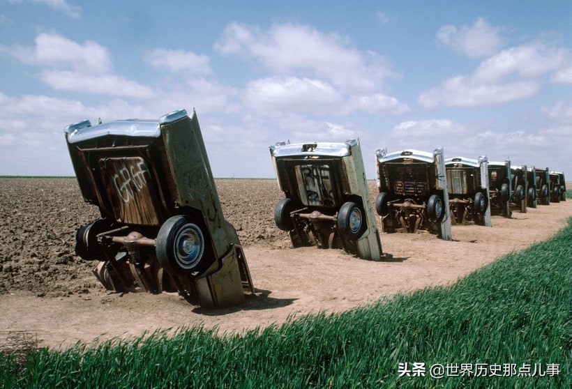 20世纪真实老照片：美国人为何喜欢自驾游？这是