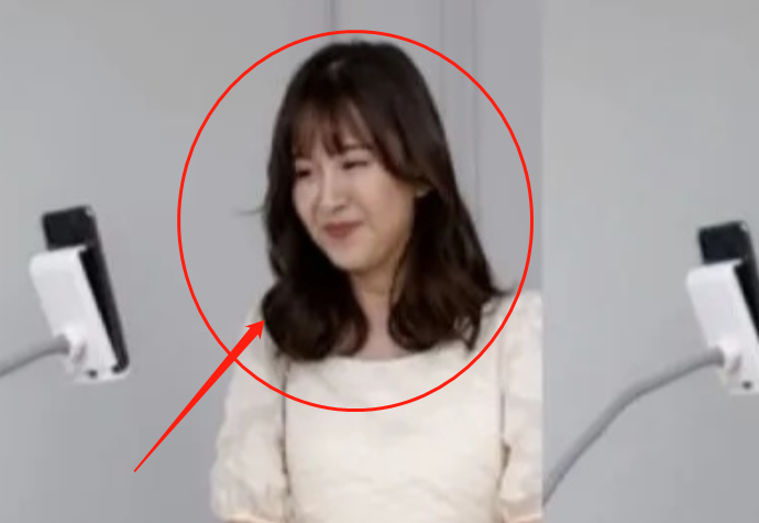 张子萱二胎后生图流出，被吐槽P图过度，身材臃