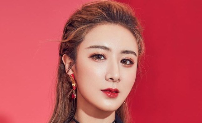 名声和晚节算什么？老戏骨堕落起来，更没底线