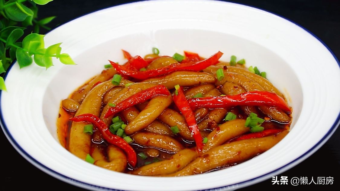 土豆别再炖肉了，教你一个新吃法，好吃到停不下来，比吃肉香