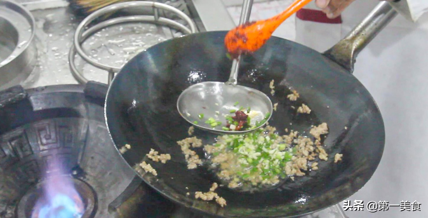 图片[7]-鱼香茄子堡这样做香味扑鼻 拌米饭连汤汁都不剩 开胃下菜-起舞食谱网
