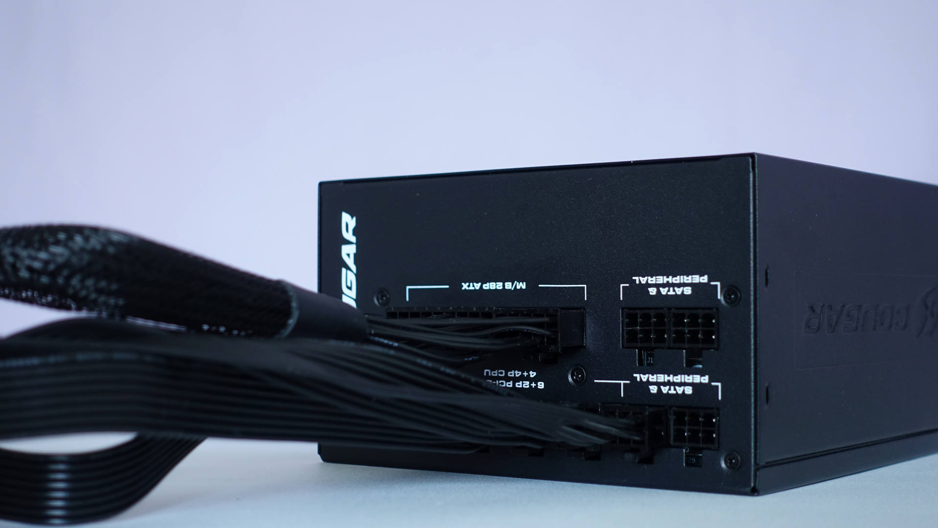 骨伽GEX 850W：风扇智能转停，电压稳定