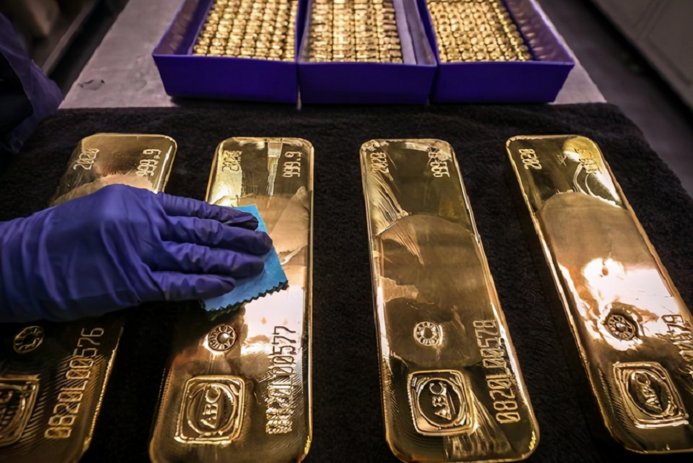 数千吨黄金可能运抵中国，美国无权阻止中国运回黄金后，有新进展