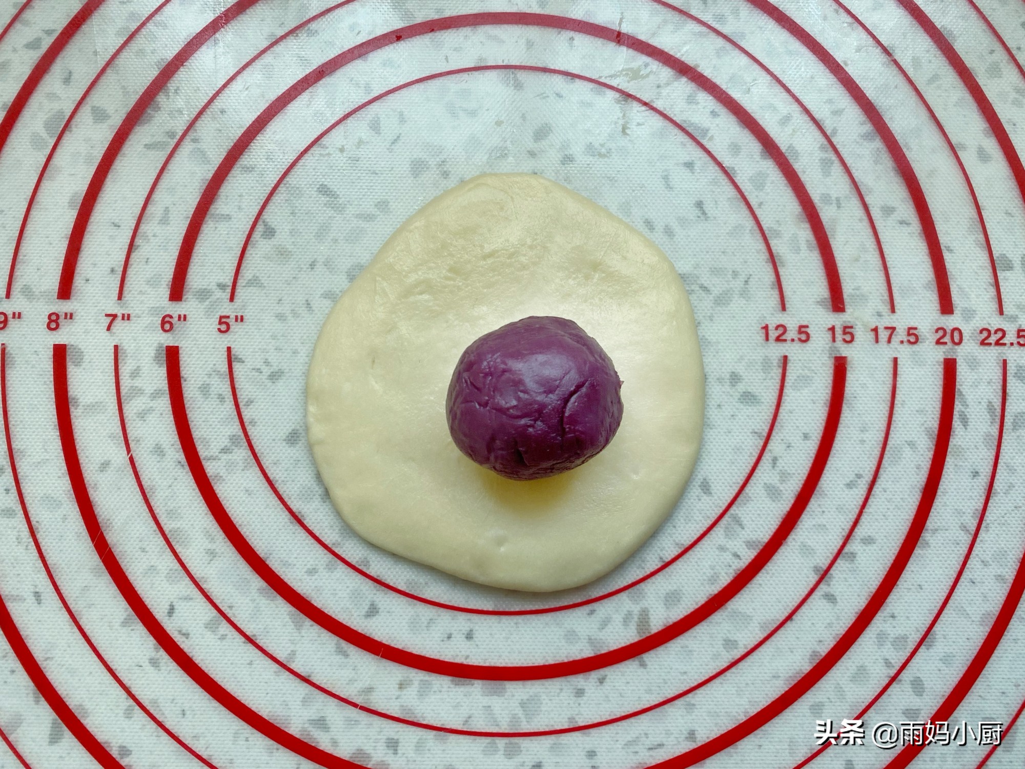 香芋包的家常做法，鬆軟美味又好吃，比饅頭省事比包子還香