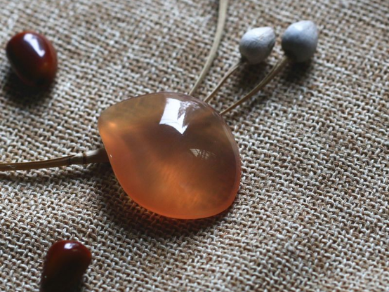 鱼身上的两种神奇石头大黄鱼耳石和青鱼石