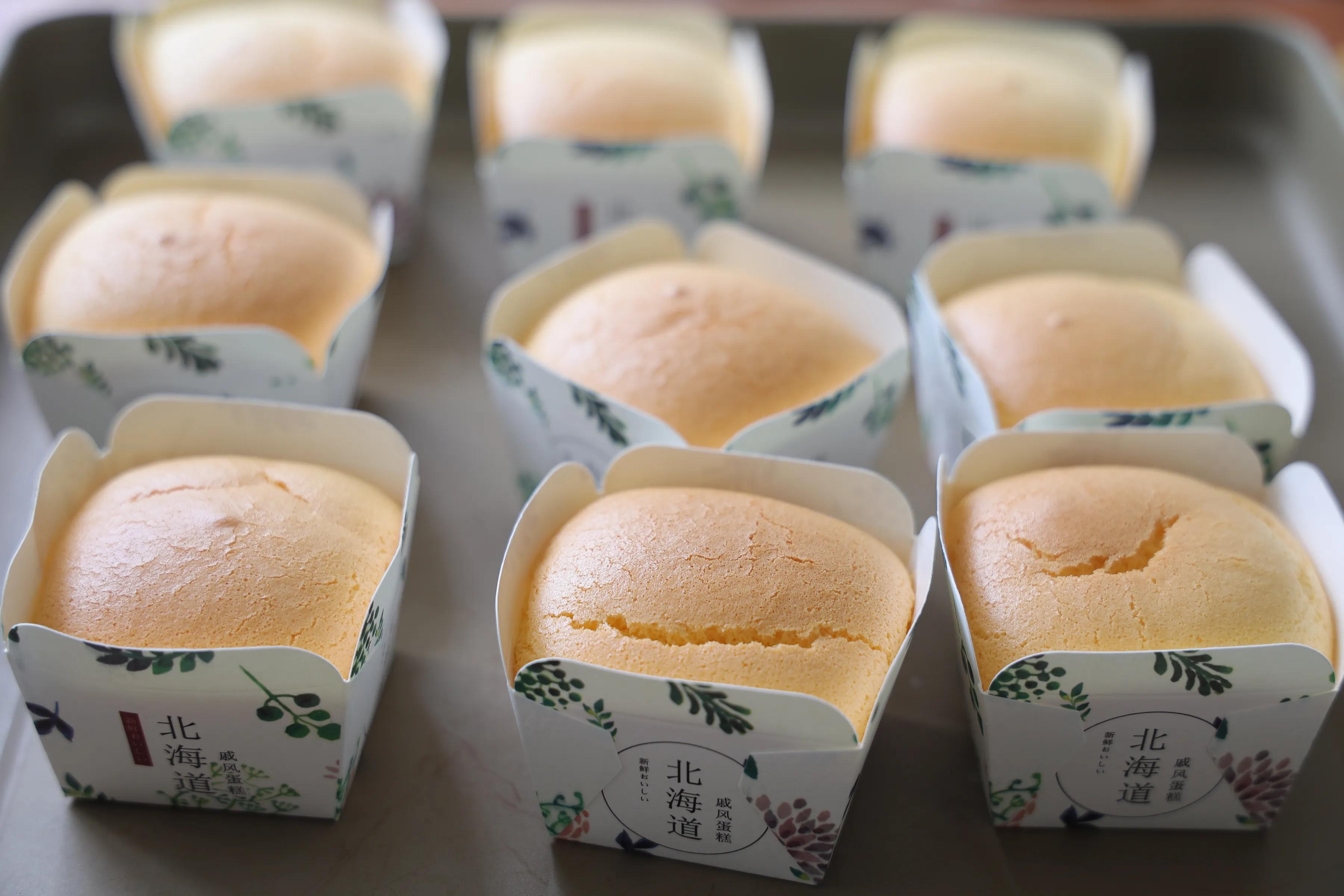 成本2块钱的北海道戚风蛋糕，教你在家做，松软爆浆，热天吃超赞