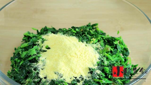 春季要多吃菠菜，補鐵又補鈣，學會這種做法，出鍋孩子吃美了，香